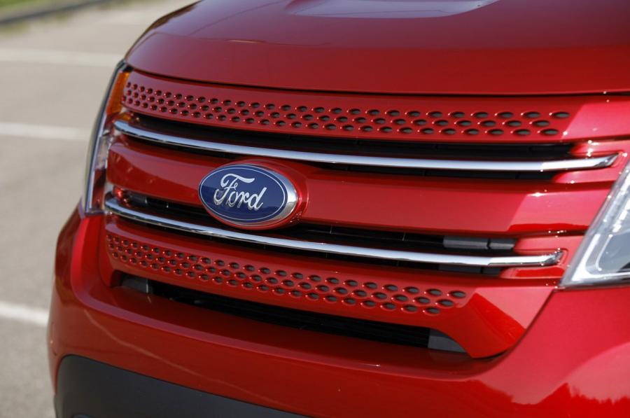  Ford Explorer EcoBoost 2012 года  (фото 4 из 28)